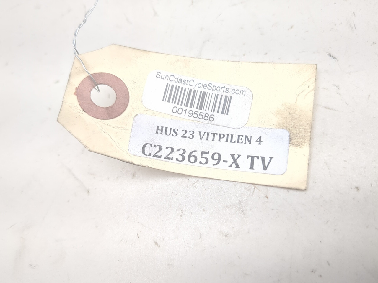 18-23 Husqvarna Svartpilen 401 Front Left Rider Footpeg Bracket