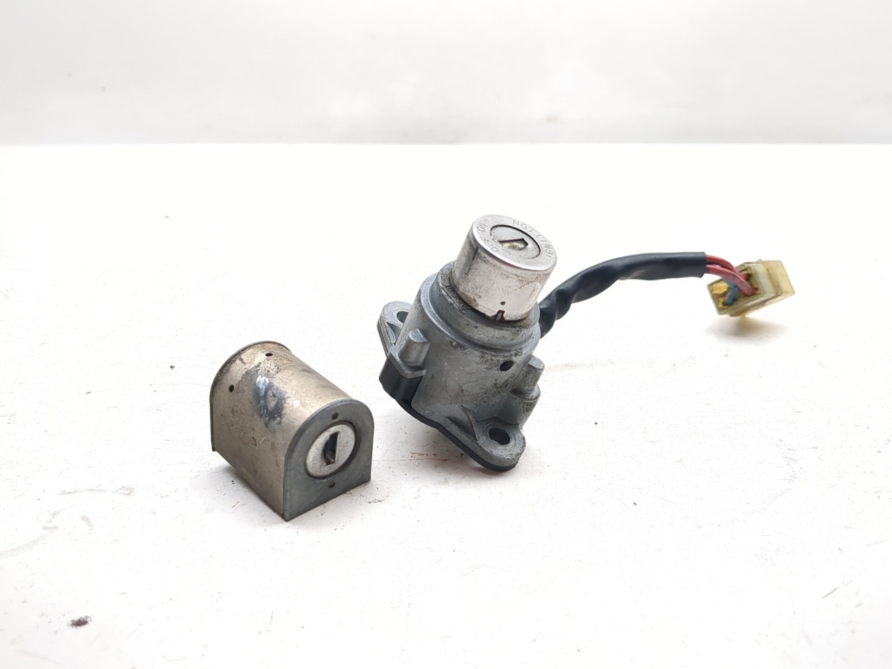 88-08 Honda Shadow Deluxe VLX VT600 Ignition Switch & Helmet Lock