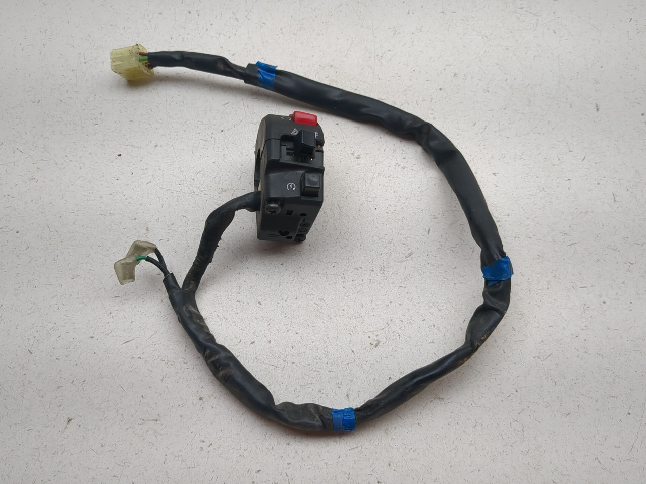 22-25 Yamaha YZF-R7 YZF R7 Front Right Handlebar Switch Button