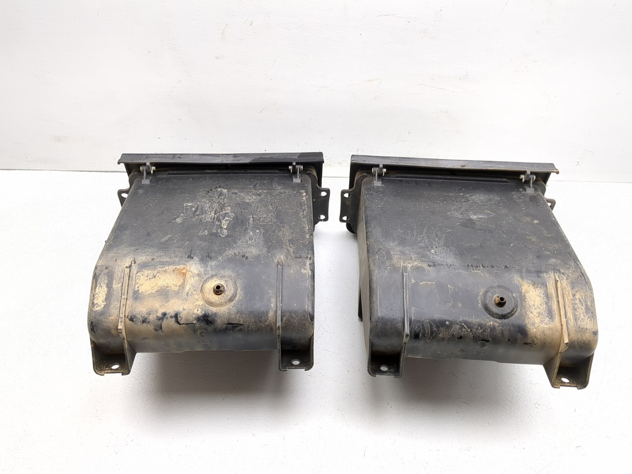 09-24 Kawasaki Mule 4010 KAF620 4x4 Front Left & Right Glove Box