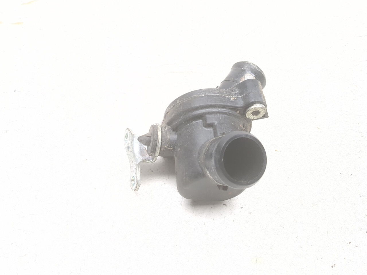 エススリー 11-13 Yamaha FZ8 Thermostat Housing 2D1-12410-01-00 - Sun Coast