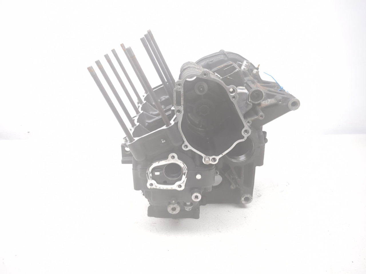 11-13 Yamaha FZ8 Crankcase Motor Block Lower Engine 4C8-15100-19