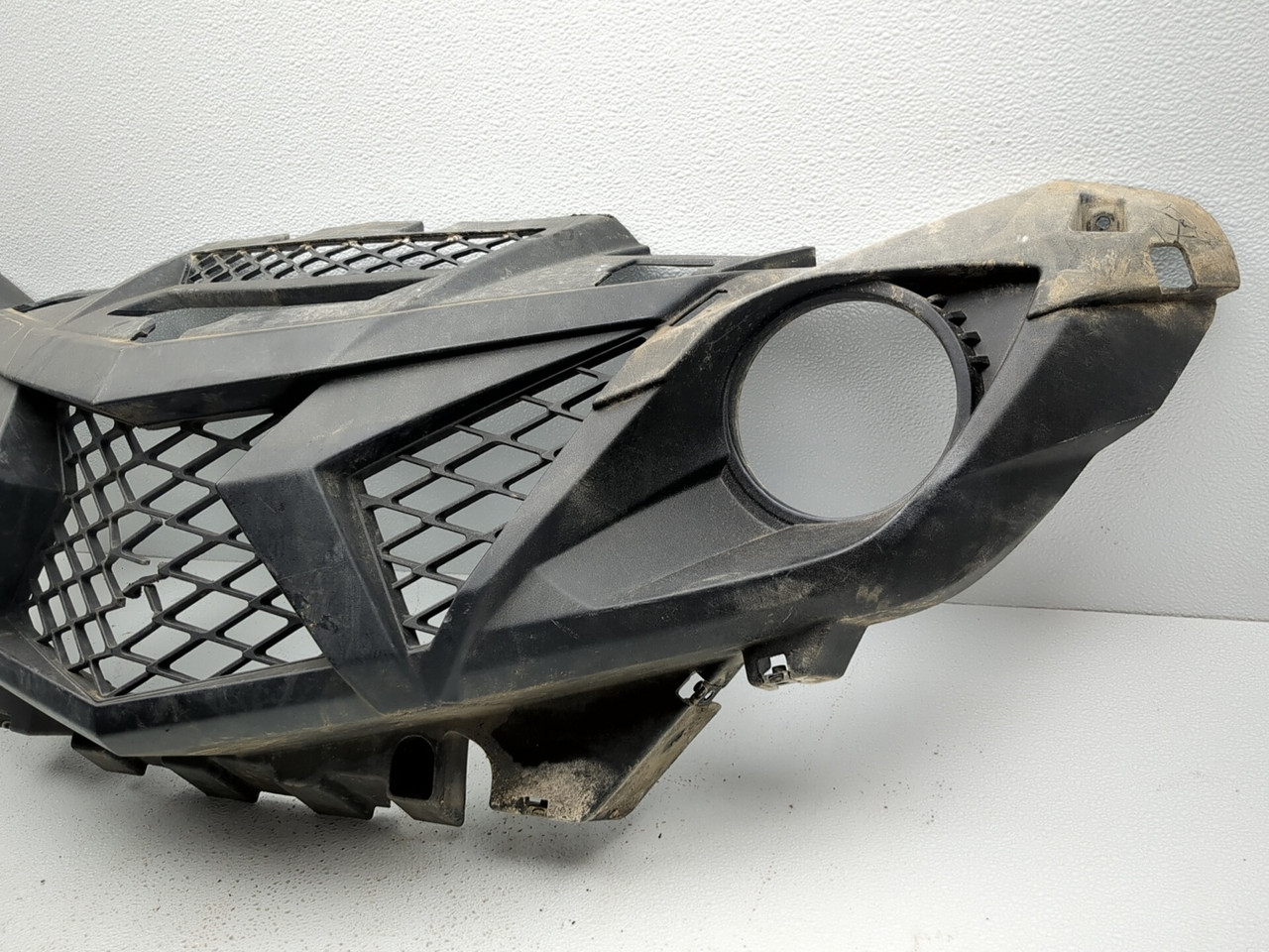 19-25 Yamaha Wolverine X2 850 XT-R Front Grill DAMAGED - Sun Coast 19-25 Yamaha Wolverine X2 850 XT-R Front Grill DAMAGED - Sun Coast