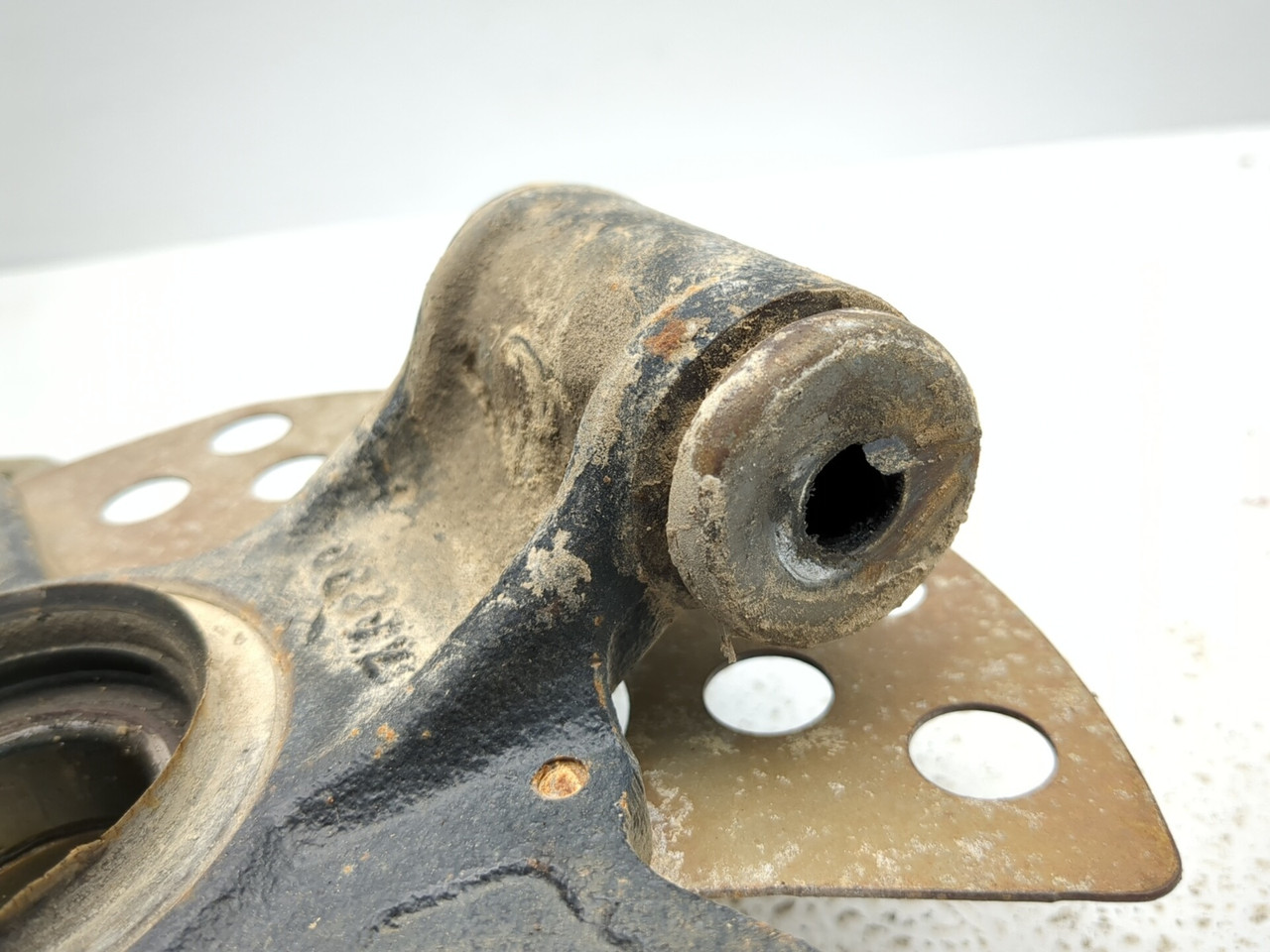 19-25 Yamaha Wolverine X2 850 XT-R Left Rear Knuckle B4J-F530F-00