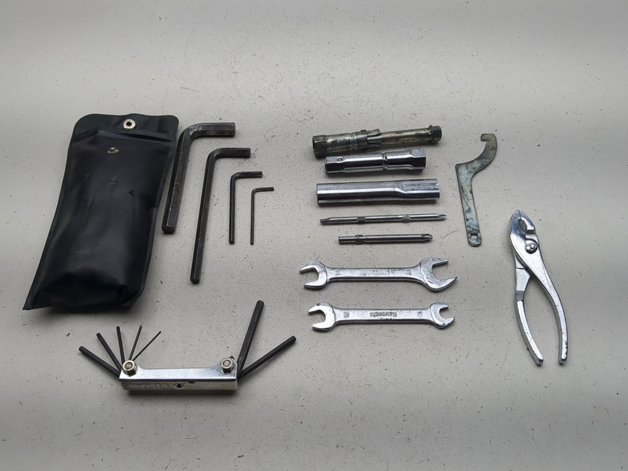 01-05 Kawasaki ZRX1200 Complete Set with Pouch Tool Kit 56007-0012