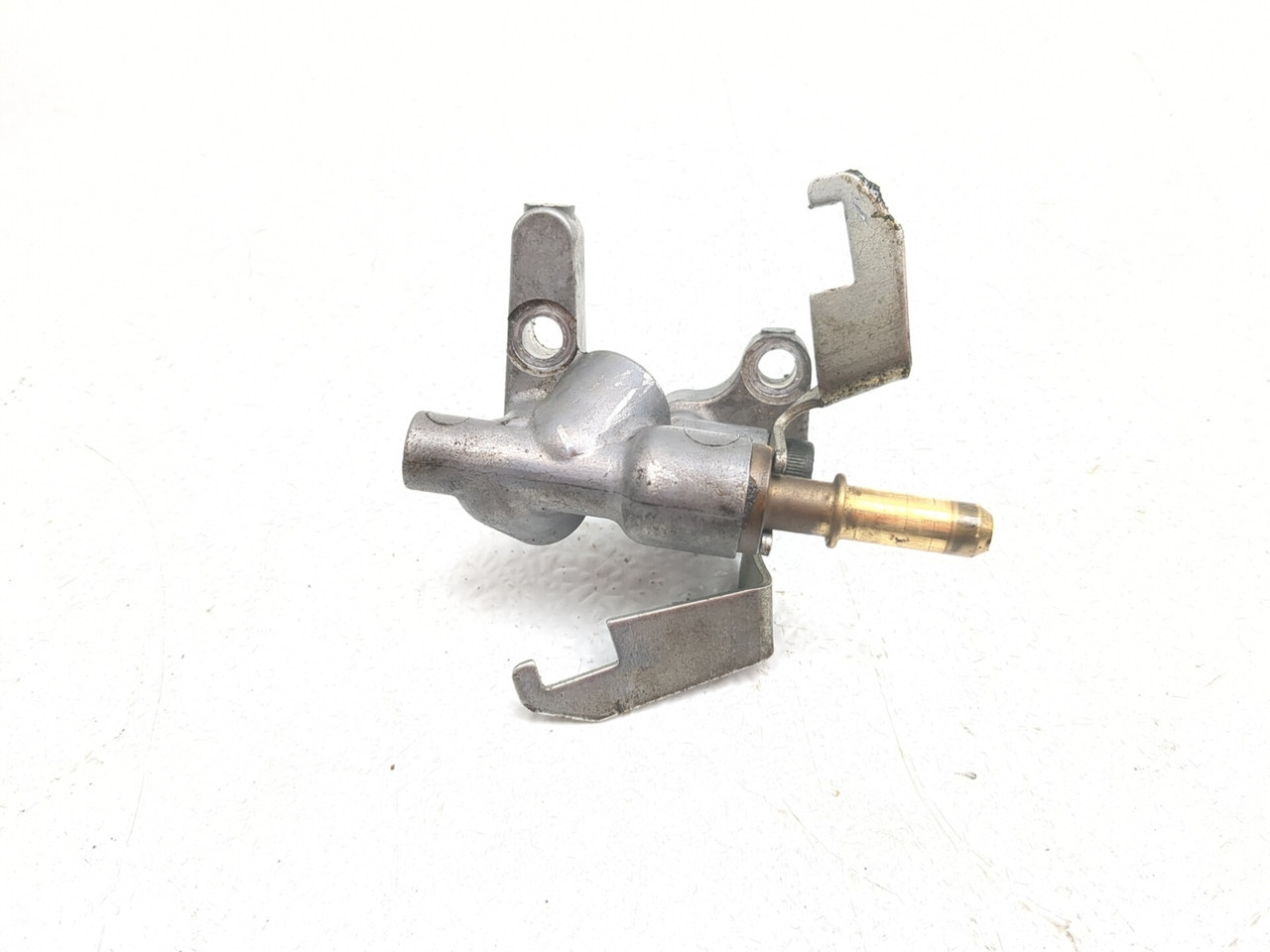 06-16 Kawasaki Vulcan 900 VN900D Fuel Injector Holder 49056-0012