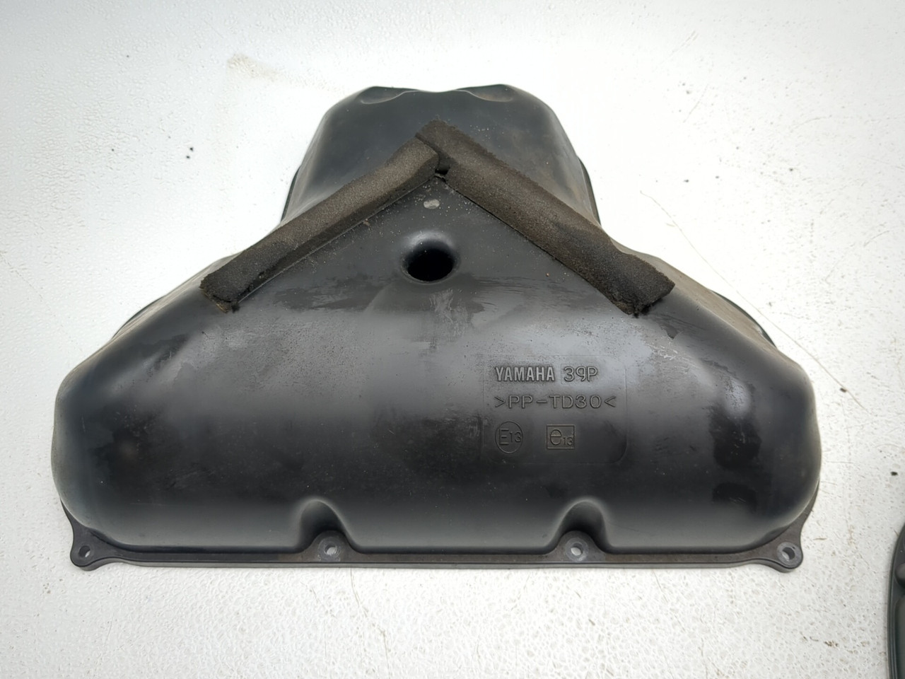 11-13 Yamaha FZ8 Complete Airbox Housing Set Air Cleaner Case