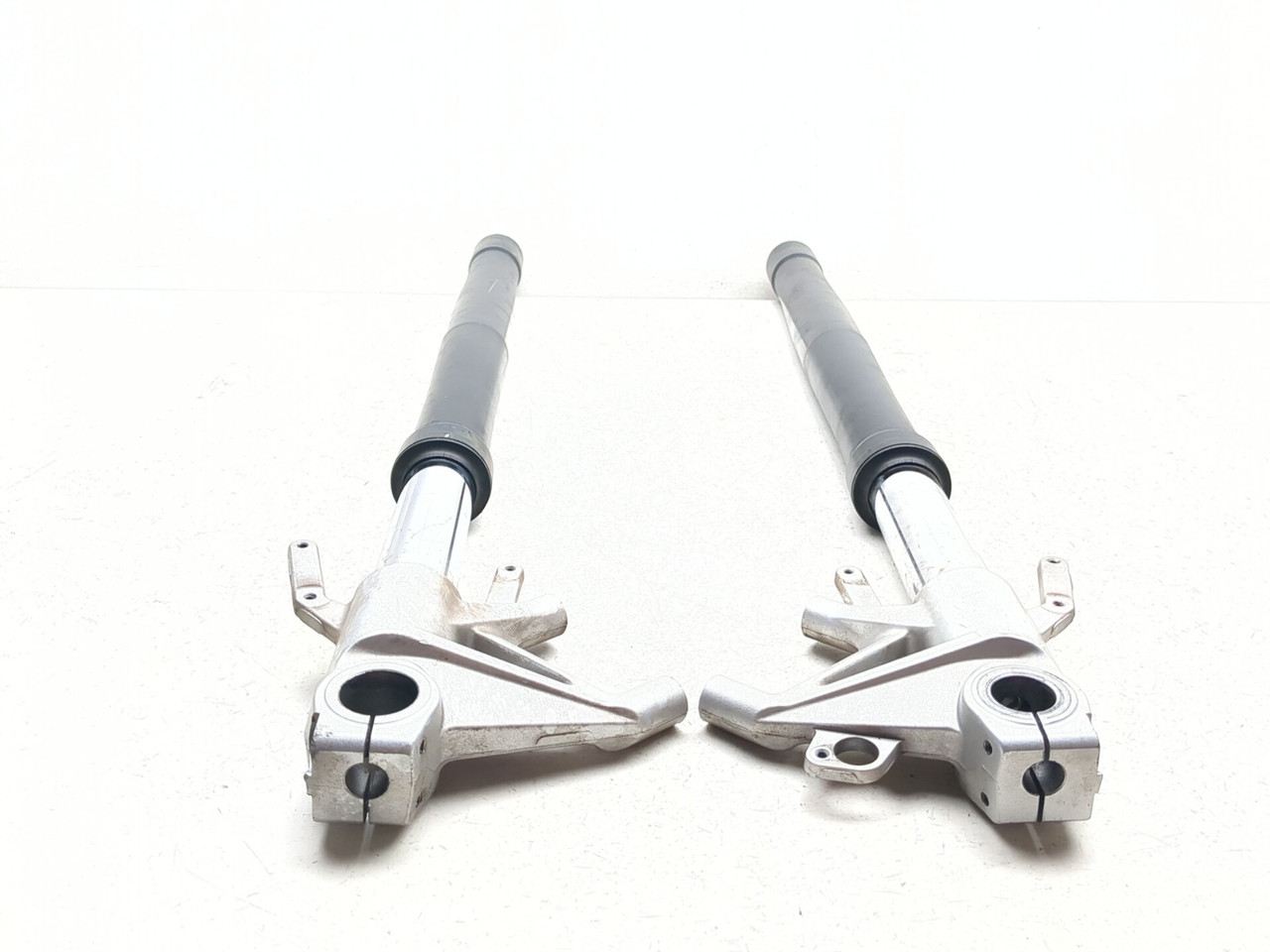 17-20 Aprilia Shiver 900 Navi Left & Right Front Fork Tubes