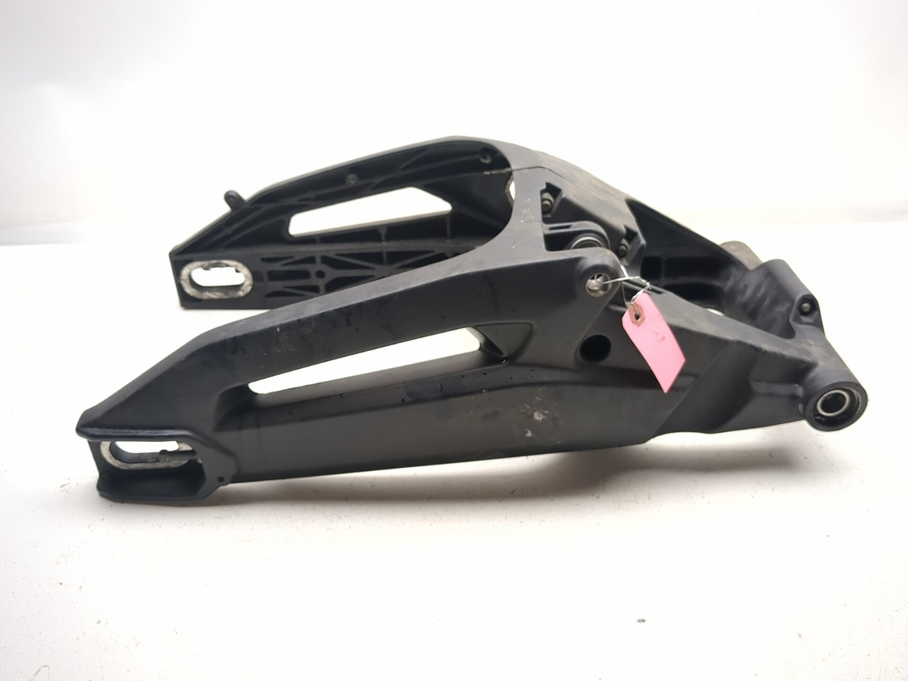 17-20 Aprilia Shiver 900 Navi Rear Swingarm 85178200XNB - Sun