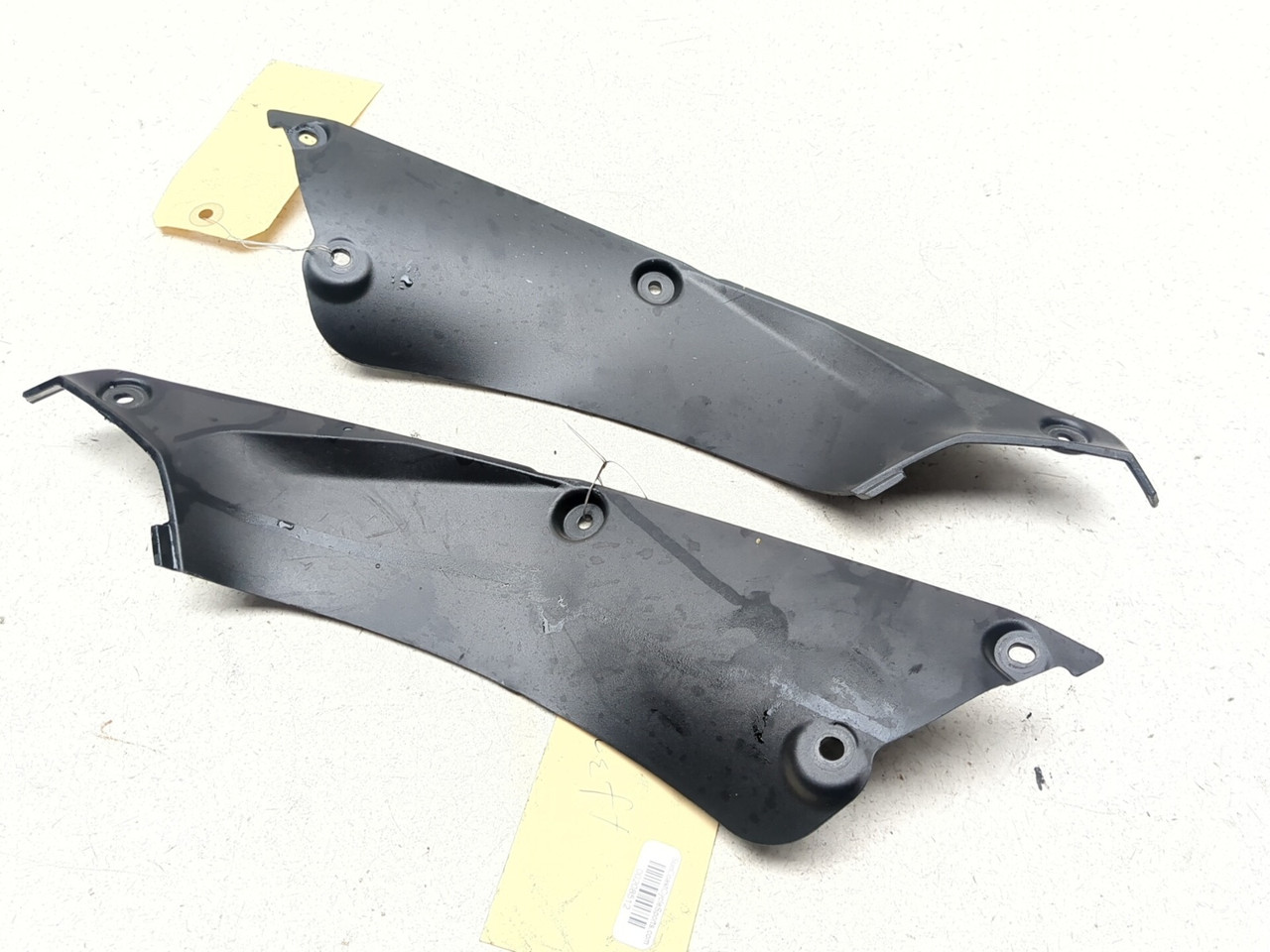 パーツ tiigest 11-14 Triumph Tiger 800 Front Left & Right Cockpit Infill Panels
