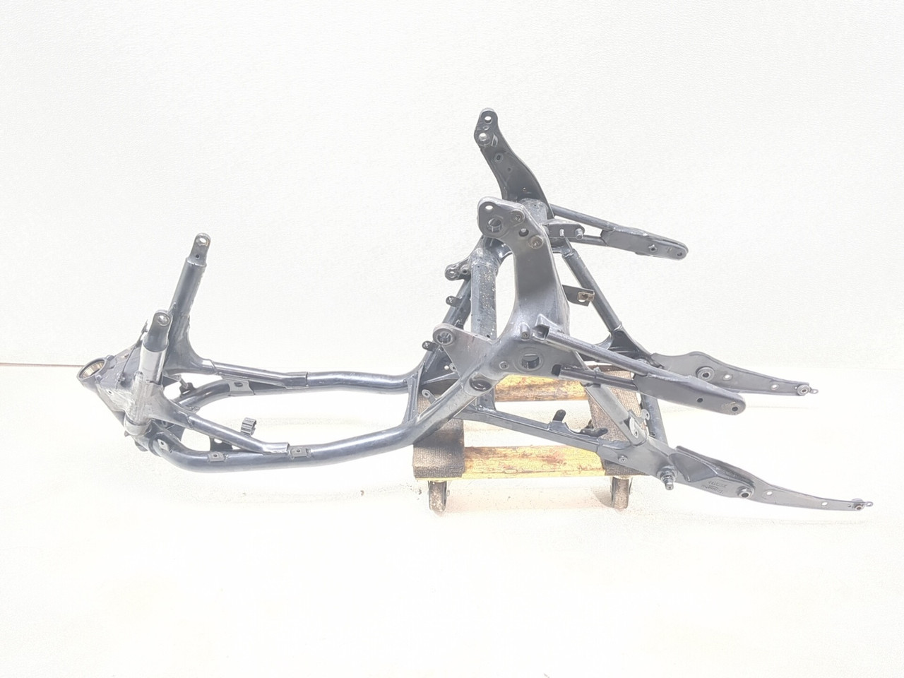 04-09 Triumph Rocket 3 III Main Frame Chassis CLN 2073128 - Sun
