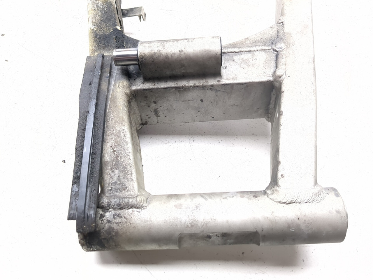 98 99 Kawasaki Ninja ZX6R ZX600G Rear Swingarm 33001-1502-AS - Sun