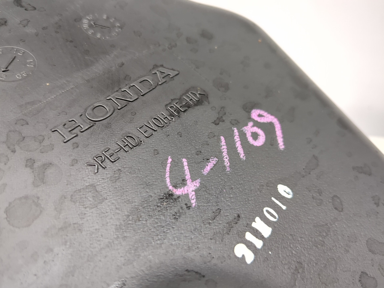 18-24 Honda GL1800 Goldwing 1800 Fuel Tank Gas Petrol 17510-MKC
