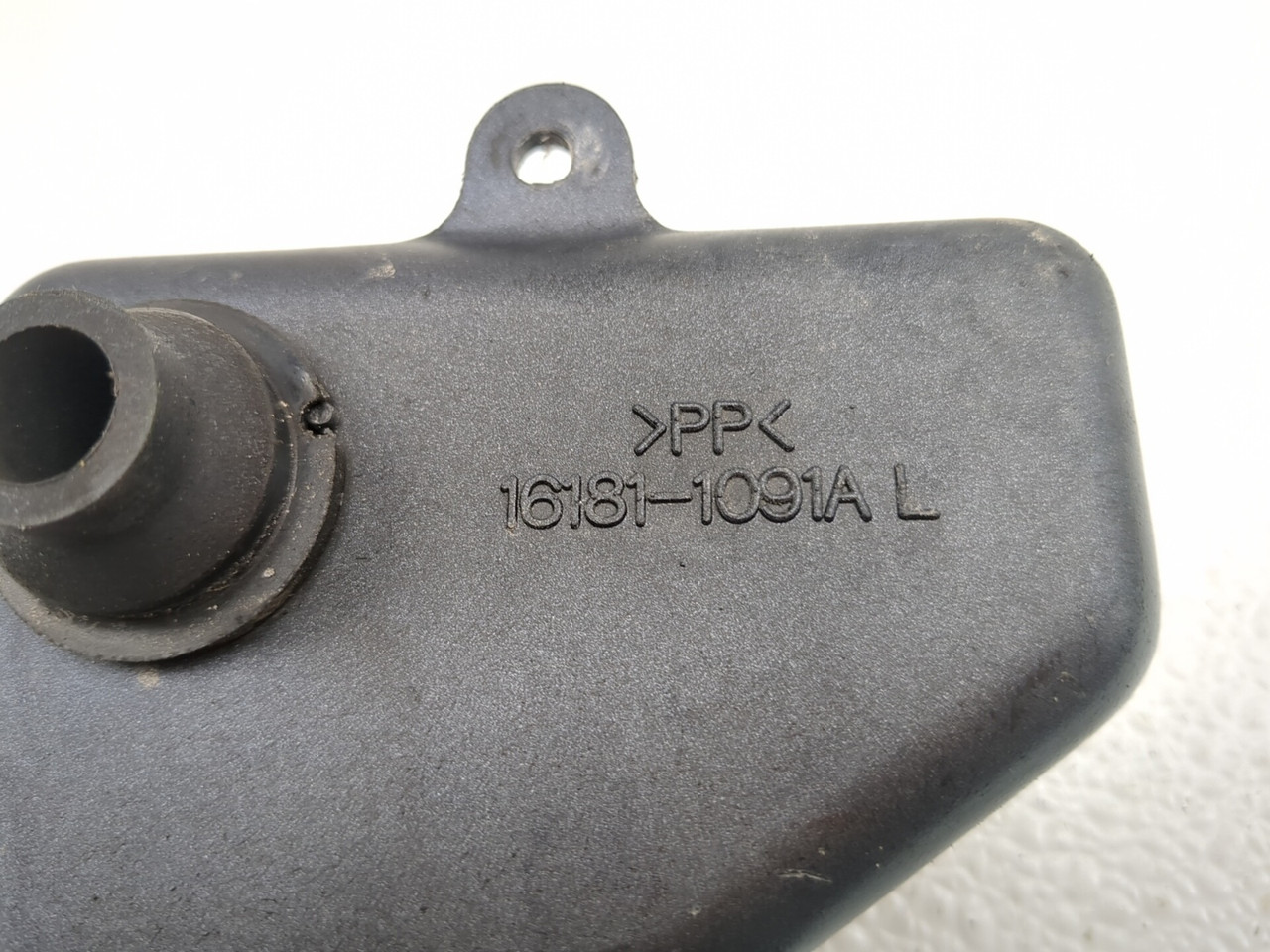 98 99 Kawasaki Ninja ZX6R ZX600G Left & Right Air Intake Resonator