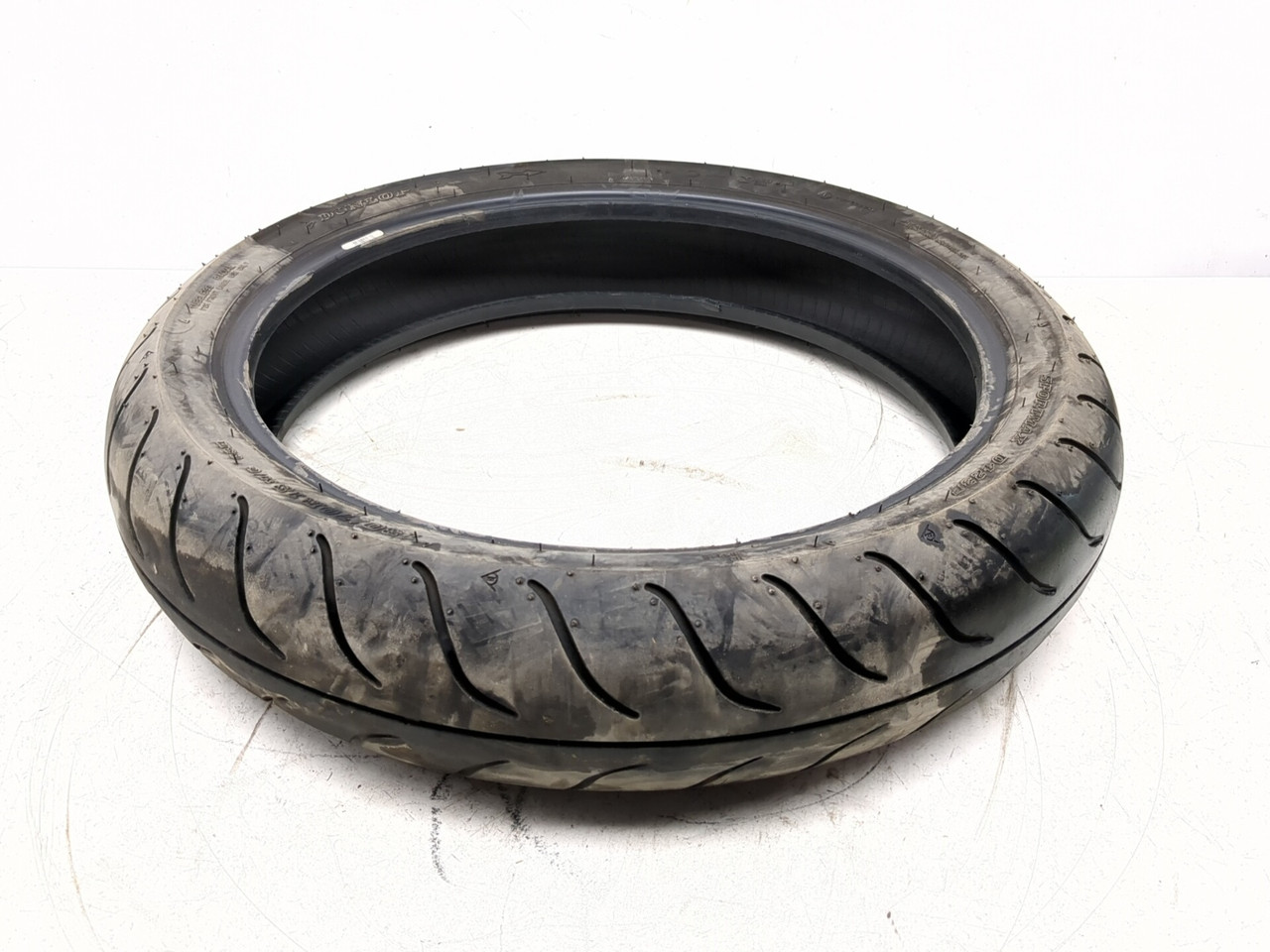 新品、Mサイズ Front Tire Dunlop Sportmax D423F 130/70-18 44711-MKC-A01 - Sun
