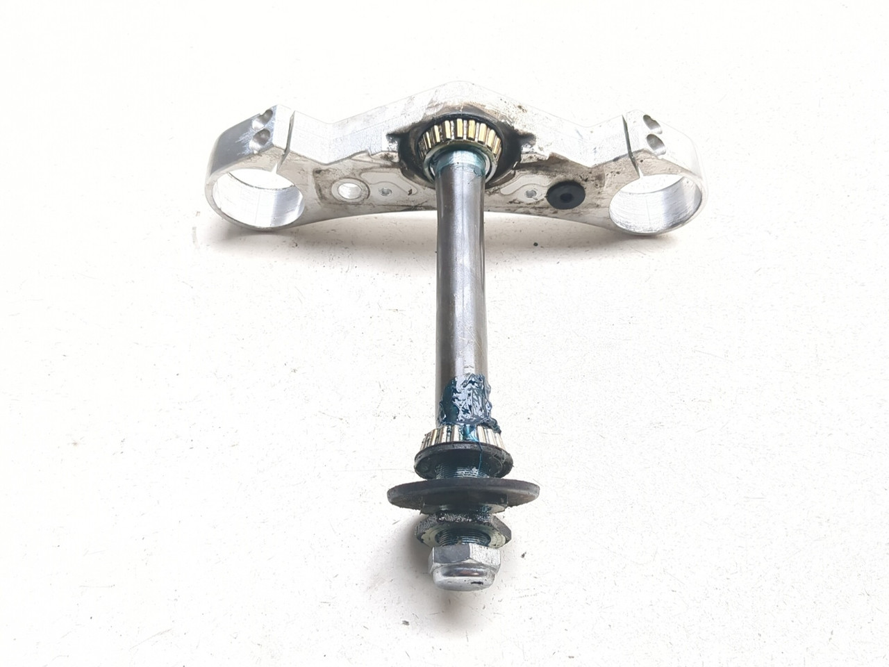 04-09 Triumph Rocket 3 III Front Lower Triple Tree Yoke Stem Clamp