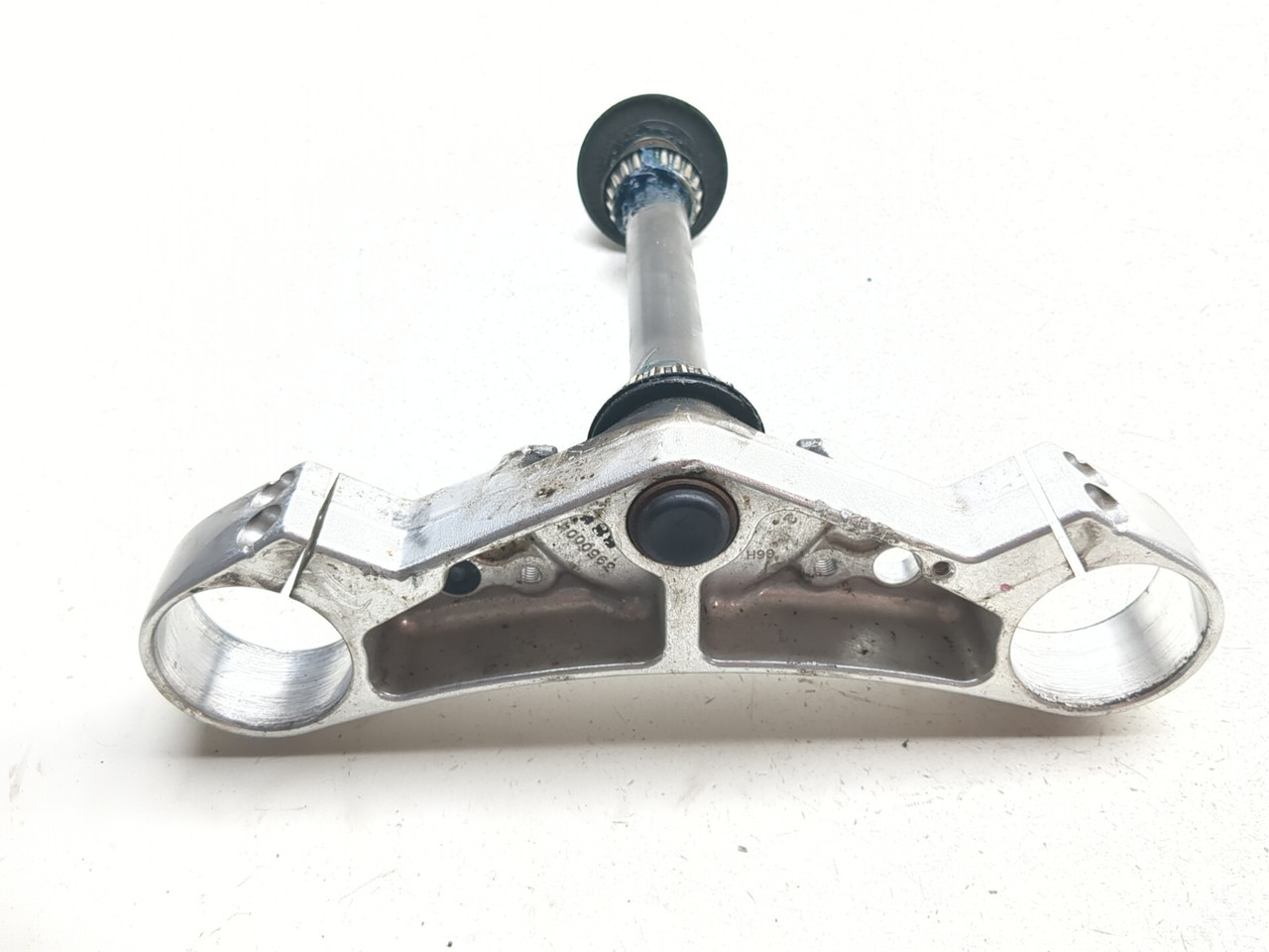 04-09 Triumph Rocket 3 III Front Lower Triple Tree Yoke Stem Clamp