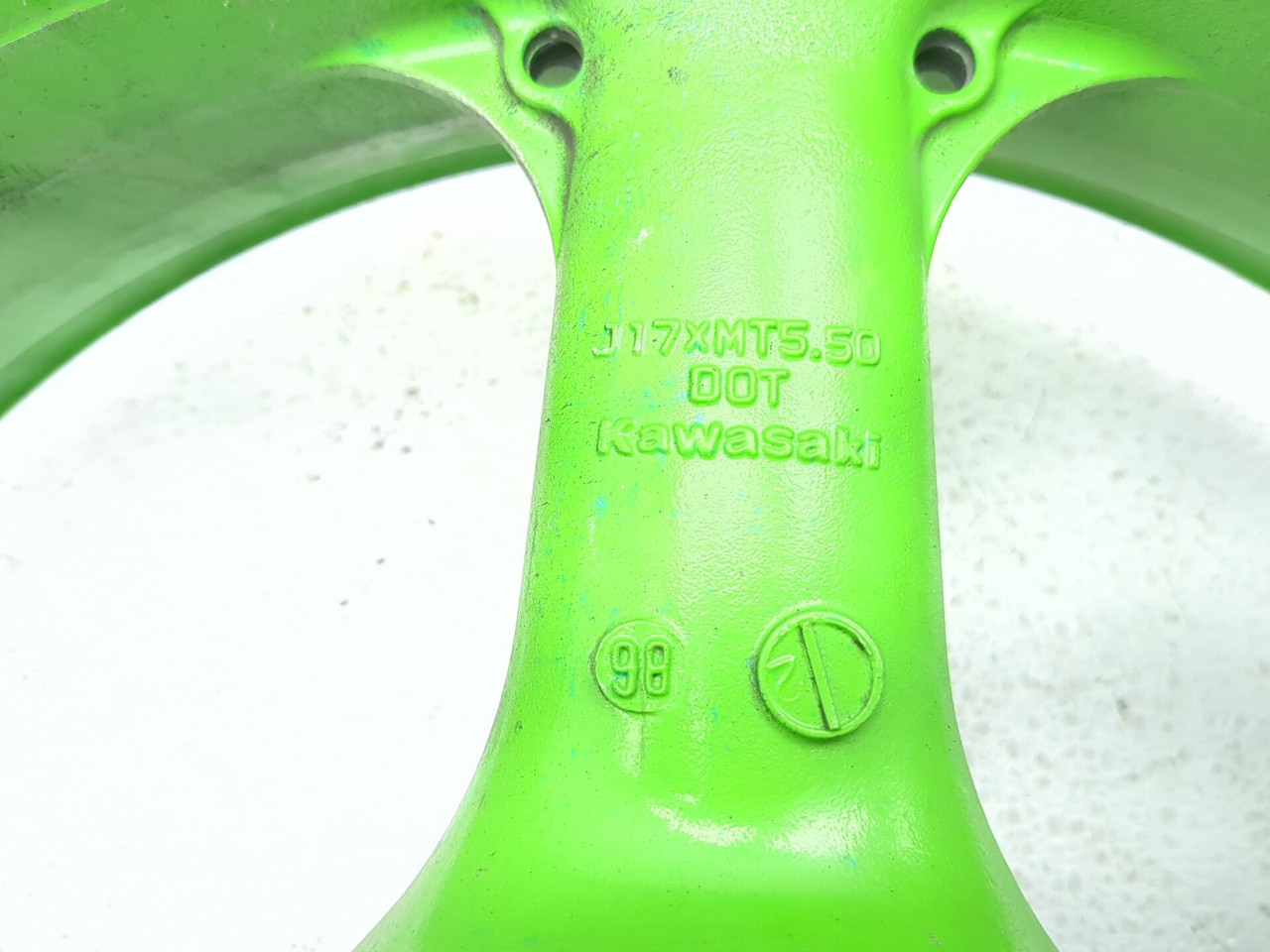 98 99 Kawasaki Ninja ZX6R ZX600G Rear Wheel Rim STRAIGHT 17X5.50