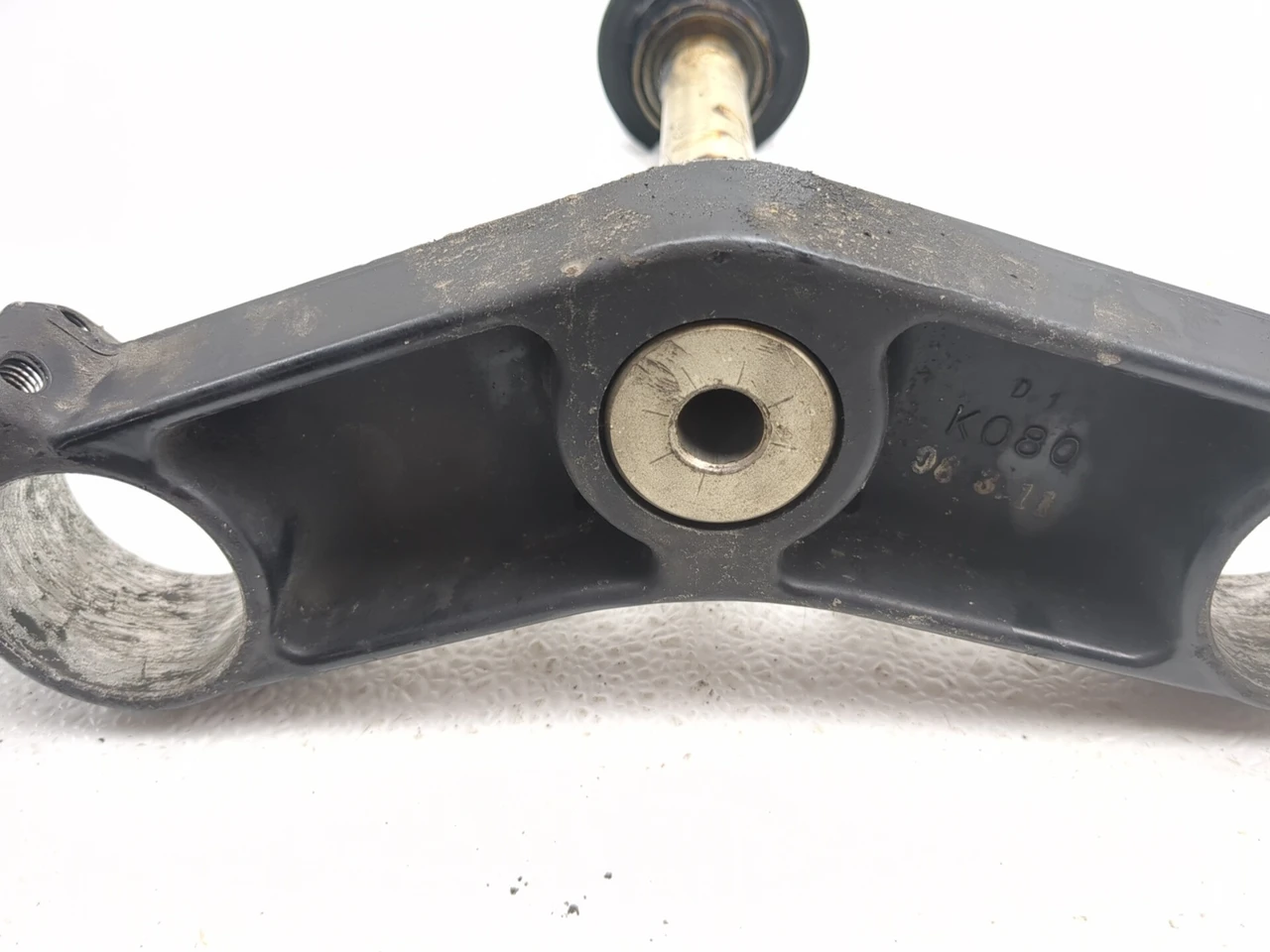 98 99 Kawasaki Ninja ZX6R ZX600G Front Lower Triple Tree Yoke Stem
