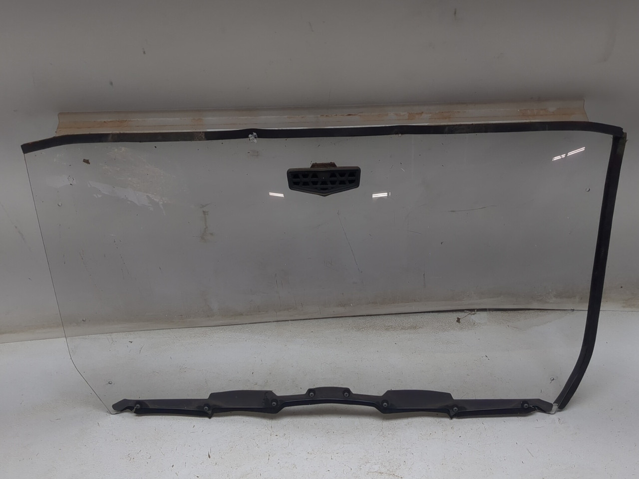 半額 mtd0058 flk020229 20-22 Tracker Off Road 500S Front Vented Full Windshield - Sun