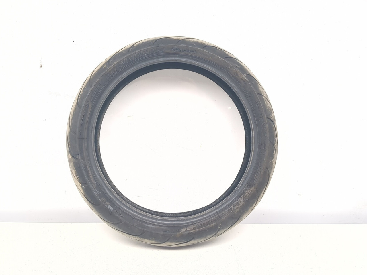 Front Tire MICHELIN Pilot Radial 120/70-17 DOT 4224 - Sun Coast