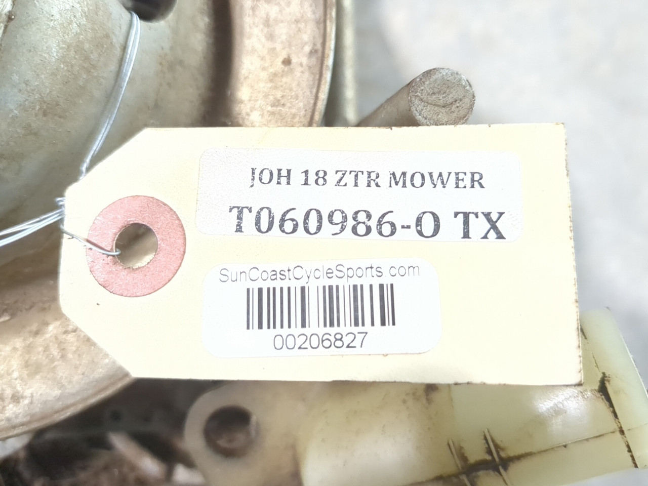 その他 DS 16-24 John Deere Z930M ZTrak Mower Rear Right Hydrostatic