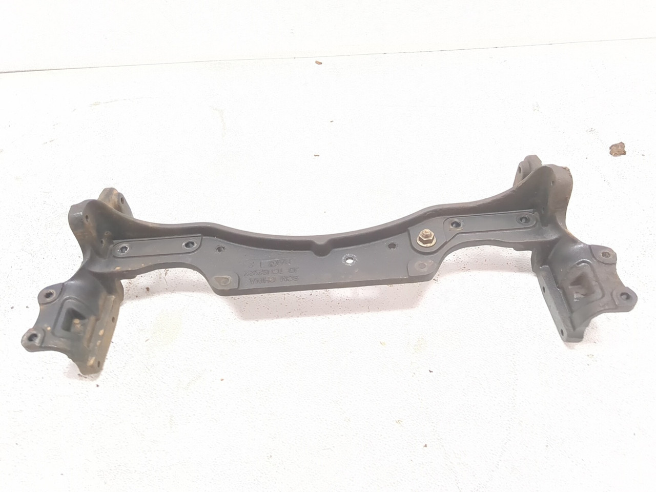 16-24 John Deere Z930M ZTrak Mower Rear Axle Transmission Support
