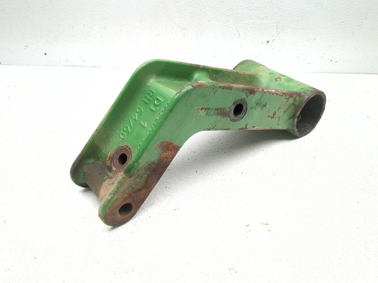 16-24 John Deere Z930M ZTrak Mower Front Right Caster Arm AUC12473