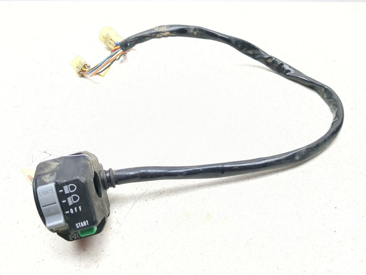 23-26 Can Am Outlander Pro HD5 Front Left Handlebar Switch Button