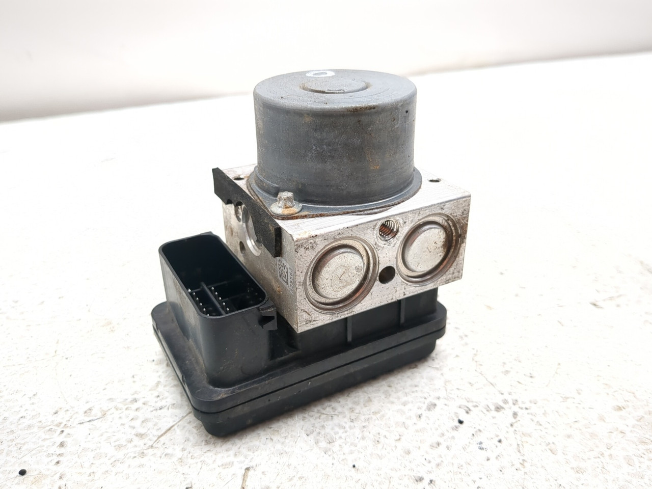 15-18 Kawasaki KLZ 1000 Versys LT ABS Pump 16082-0737 - Sun Coast