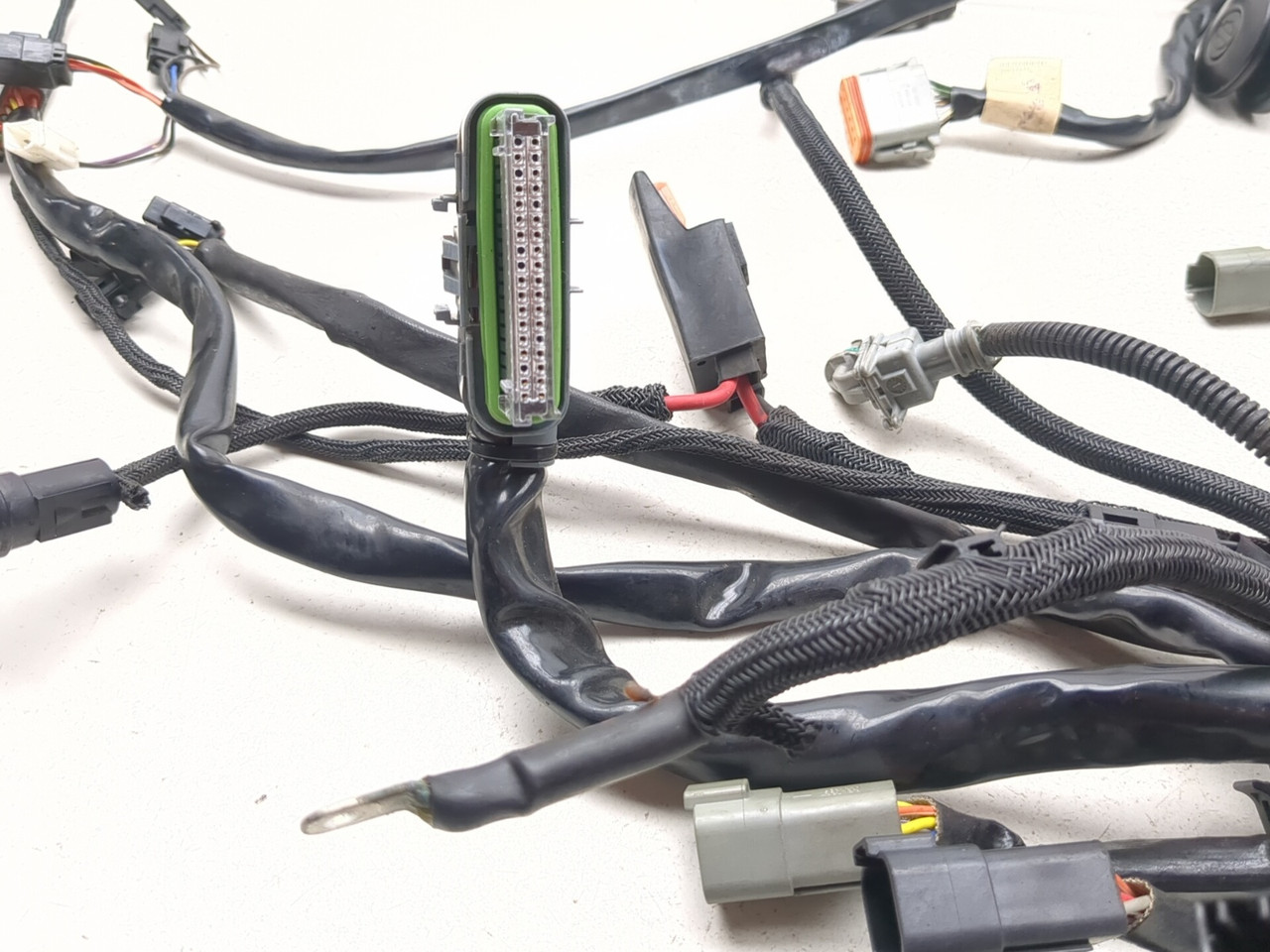06-08 Harley Night Rod VRSCD Main Wiring Harness 70125-06 - Sun