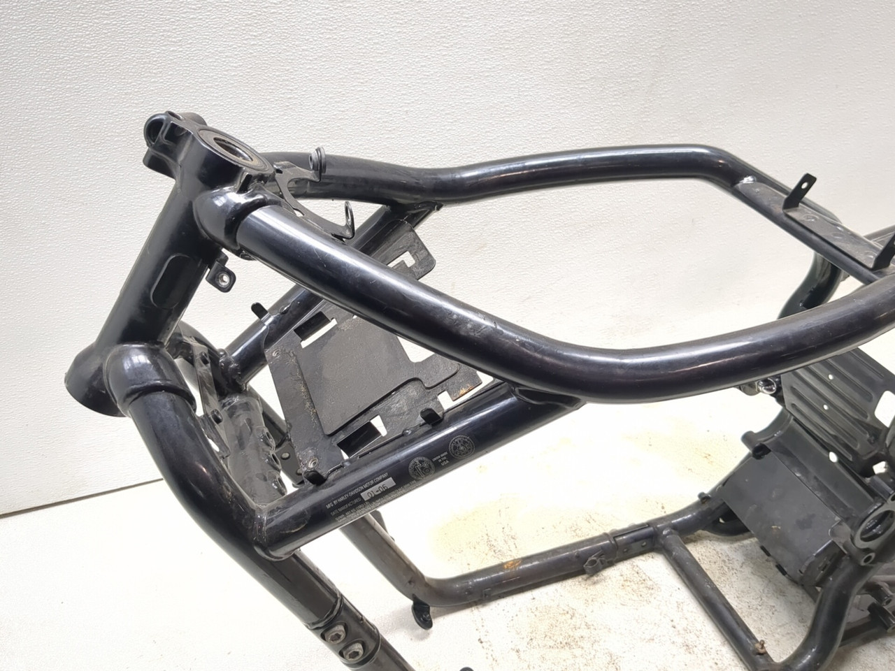 06-08 Harley Night Rod VRSCD Main Frame Chassis 47959-06BK CLN