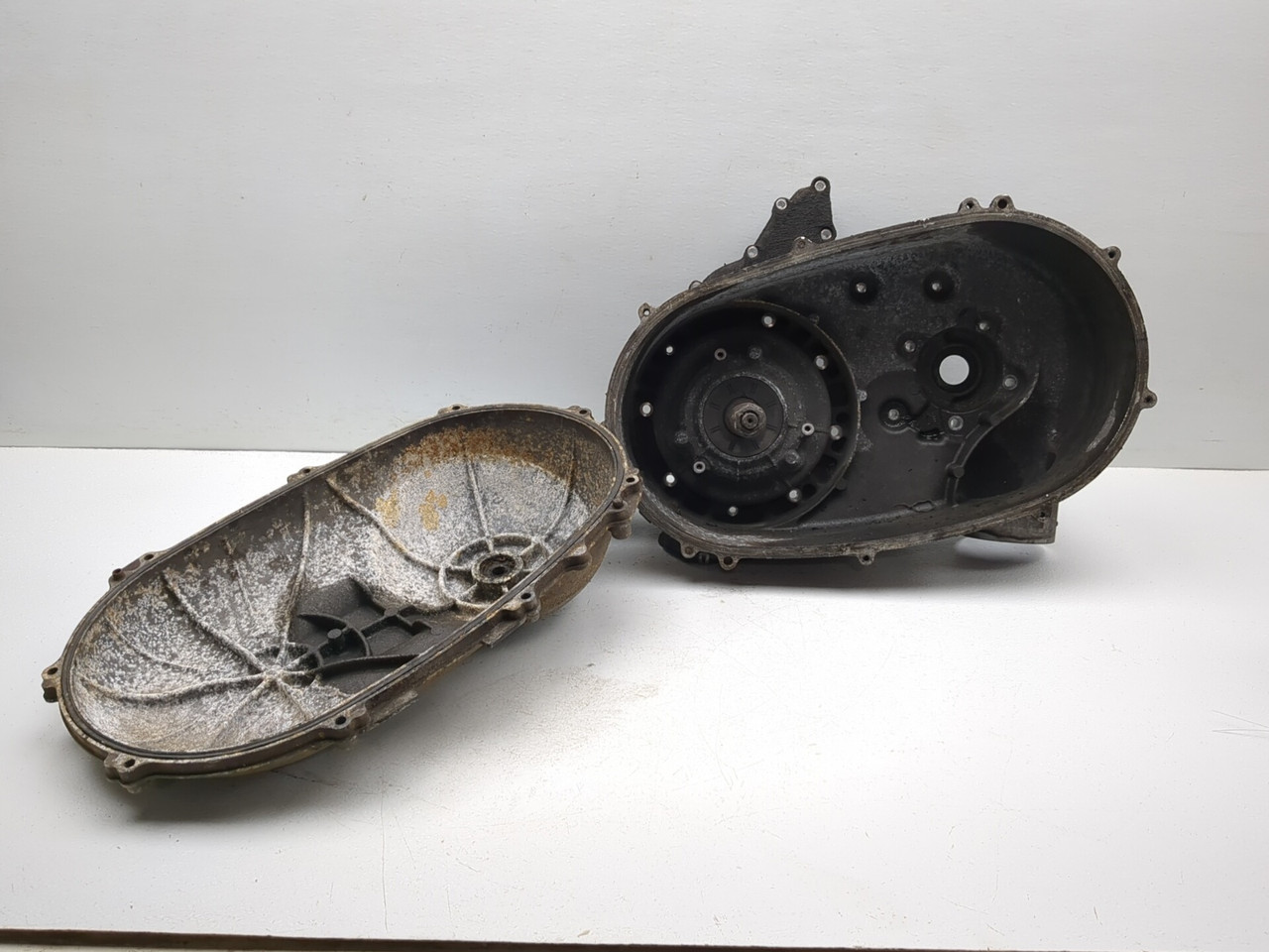 14-24 Kawasaki Teryx4 KRT800 Left Inner & Outer CVT Converter Case