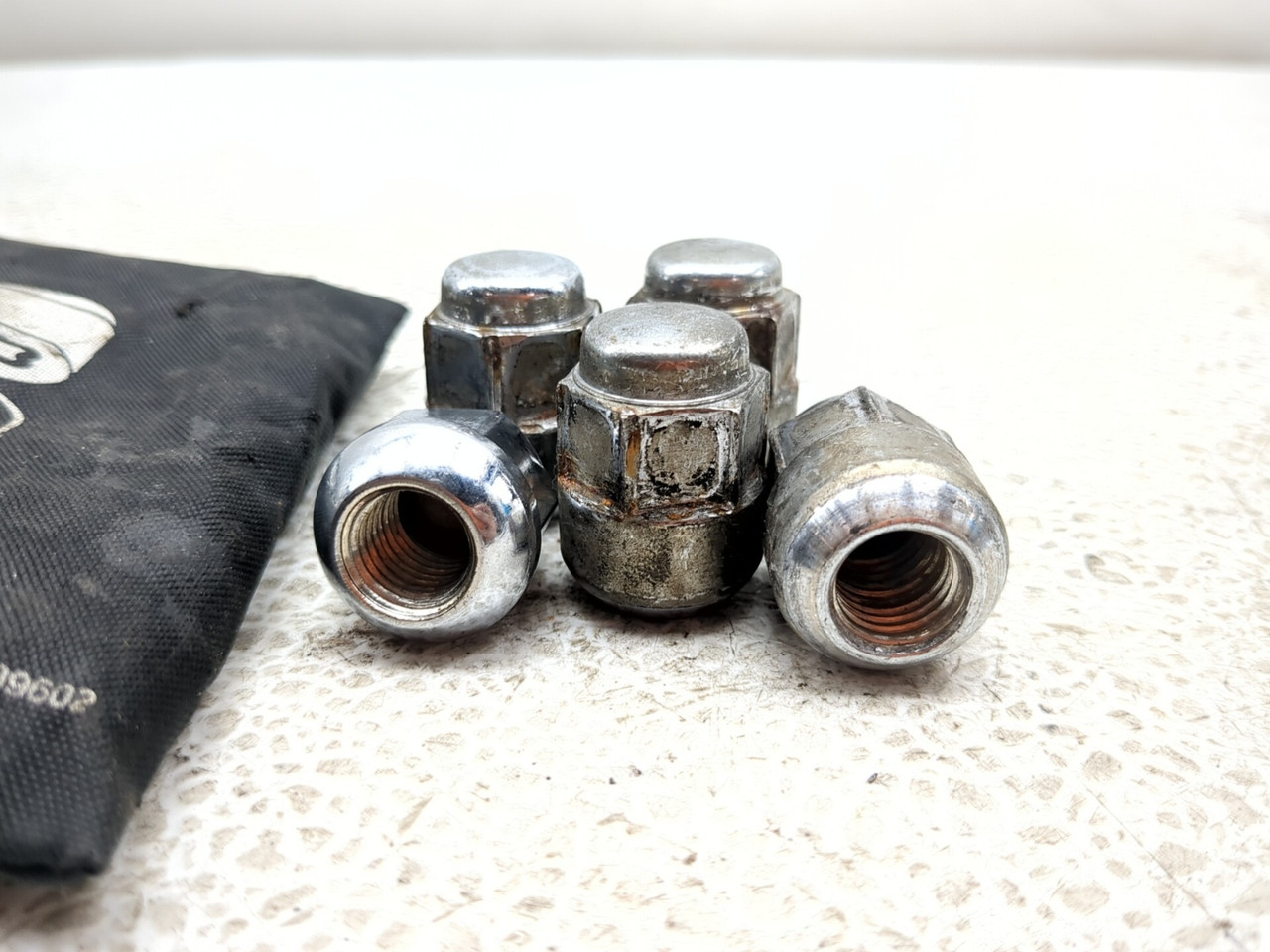 ピリオド 08-16 Honda CB1000R Rear Wheel Lug Nut Set - Sun Coast Cycle