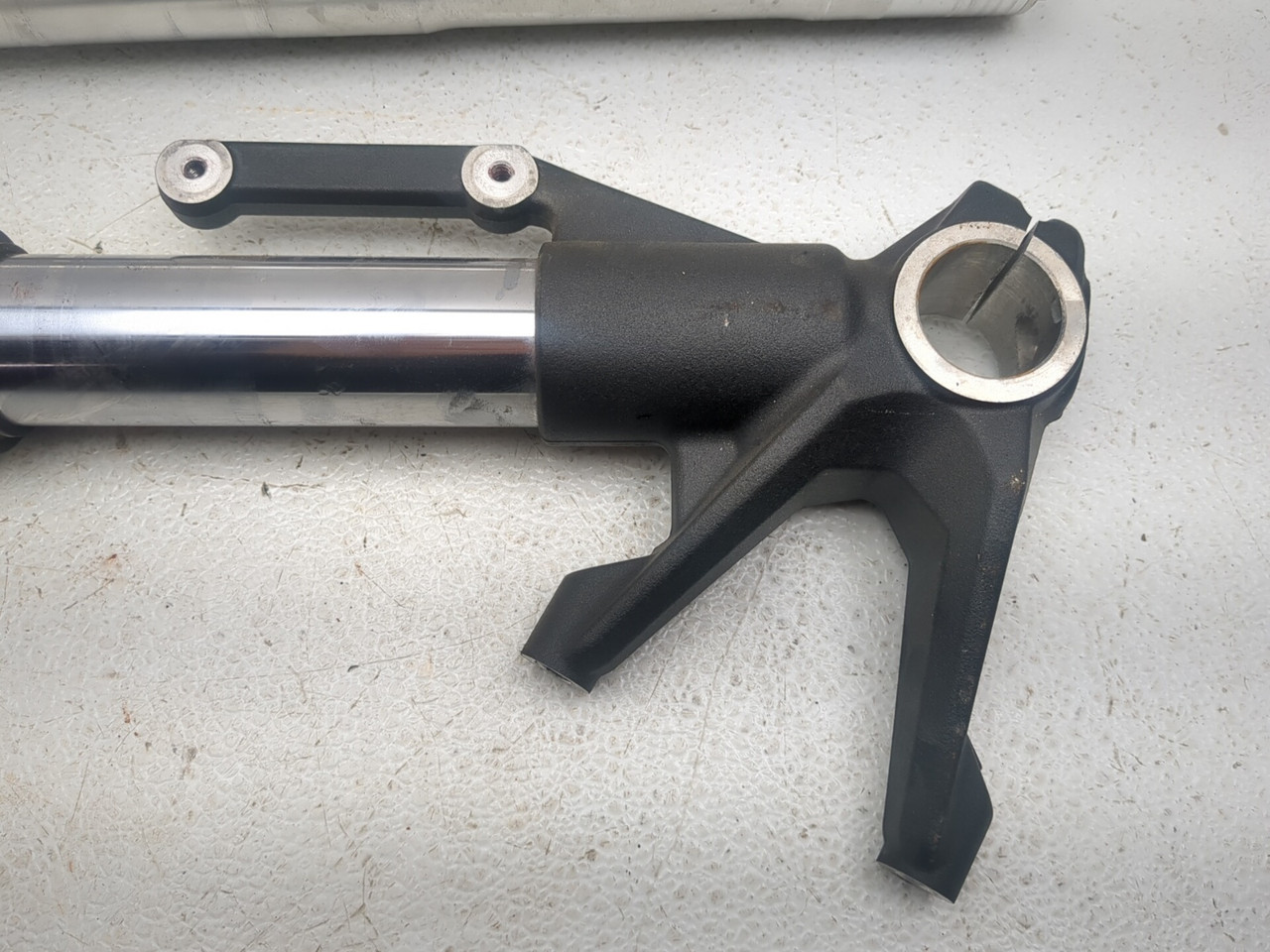 17-20 Ducati Supersport 939 Left & Right Front Fork Tubes Leg