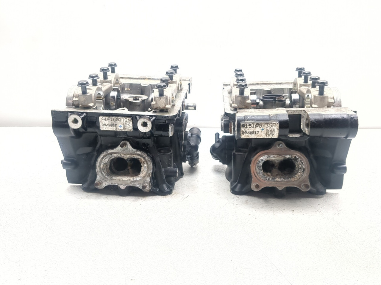 17-20 Ducati Supersport 939 Engine Motor Cylinder Head Set Pair