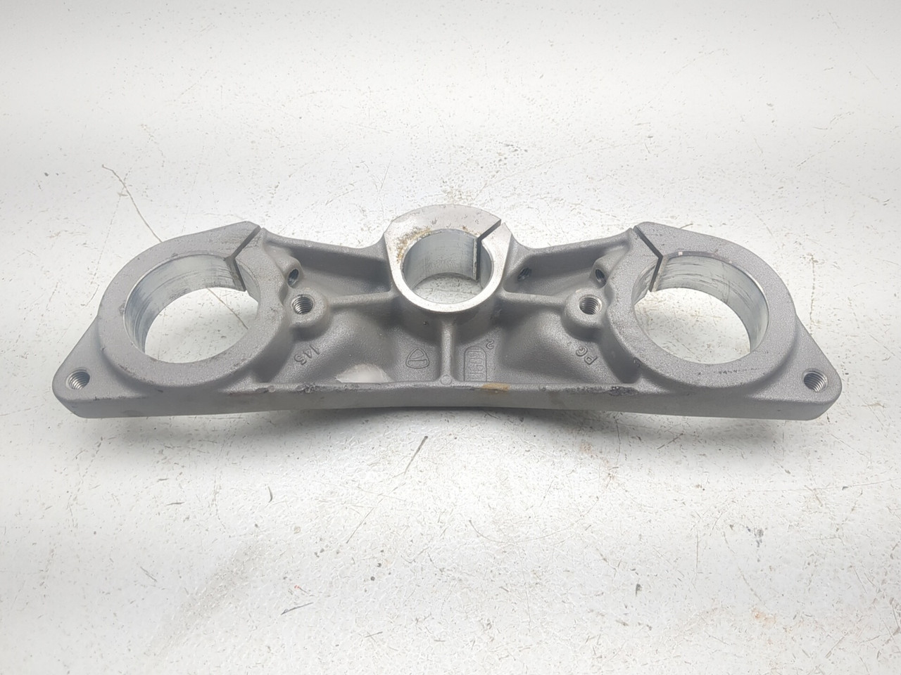 17-20 Ducati Supersport 939 Front Upper Triple Tree Top Yoke Stem