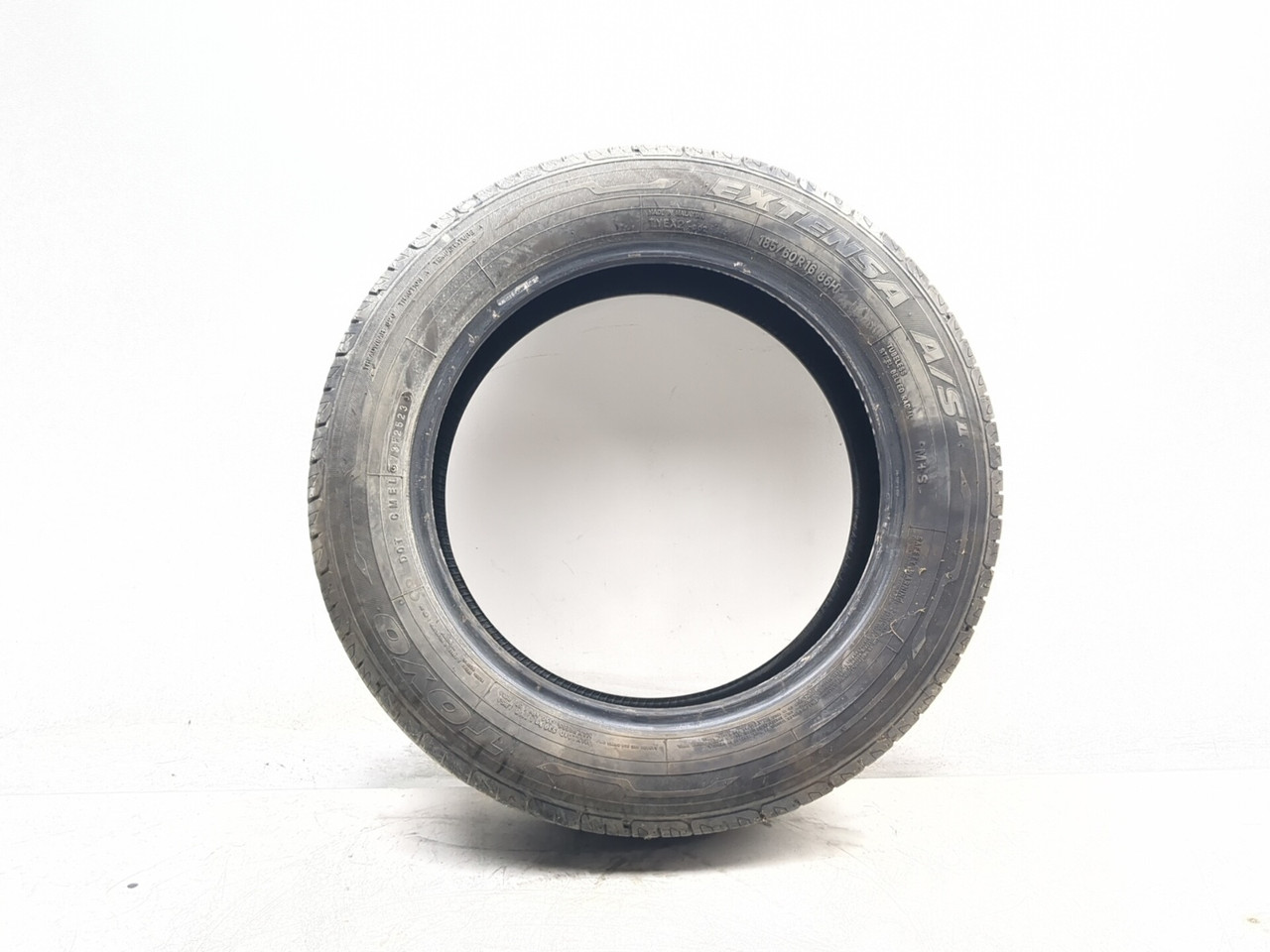 Rear Tire Toyo Extensa A/S II 185/60-16 42711-MCA-003 - Sun Coast