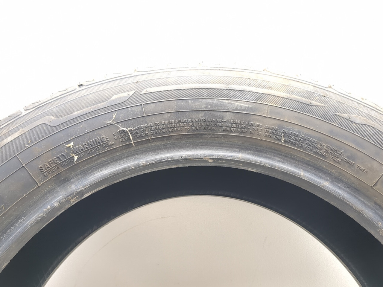 Rear Tire Toyo Extensa A/S II 185/60-16 42711-MCA-003 - Sun Coast