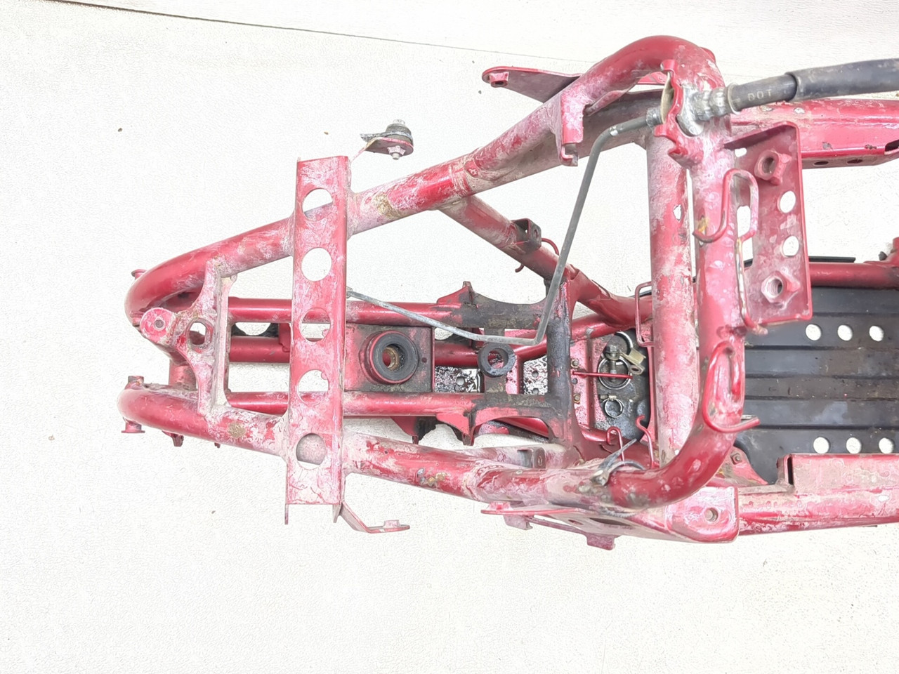 01-05 Yamaha Raptor 660 Main Frame Chassis 5LP-21101-99-00 CLN