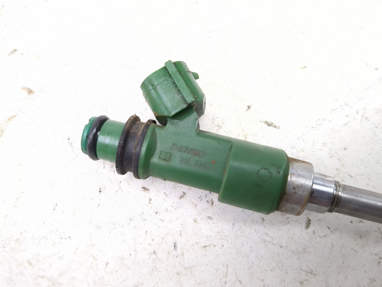 13-25 Yamaha Raptor YFM700R Fuel Rail & Fuel Injector 1S3-13160-00