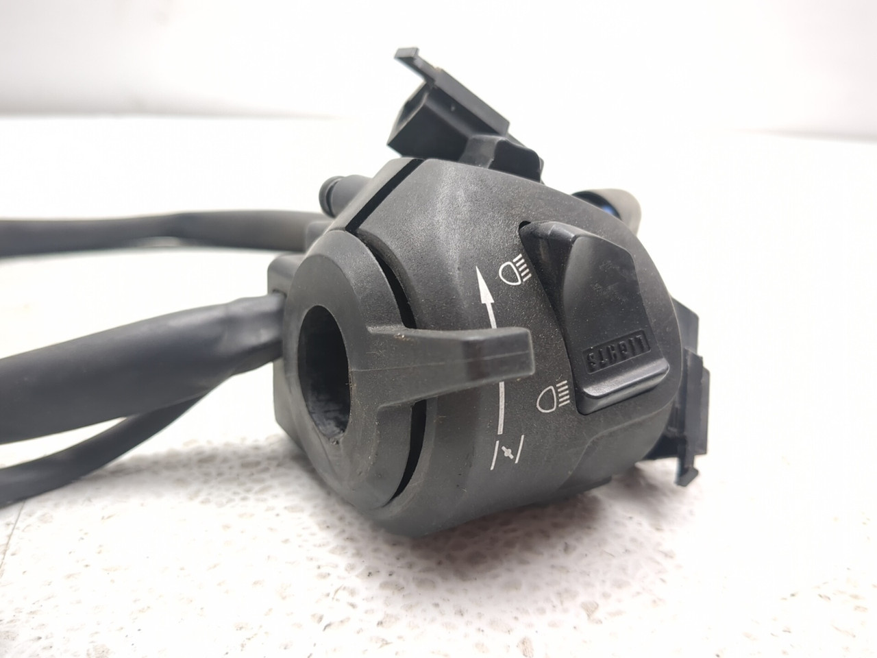 93-96 Honda CBR1000F Hurricane Front Left Handlebar Switch Button
