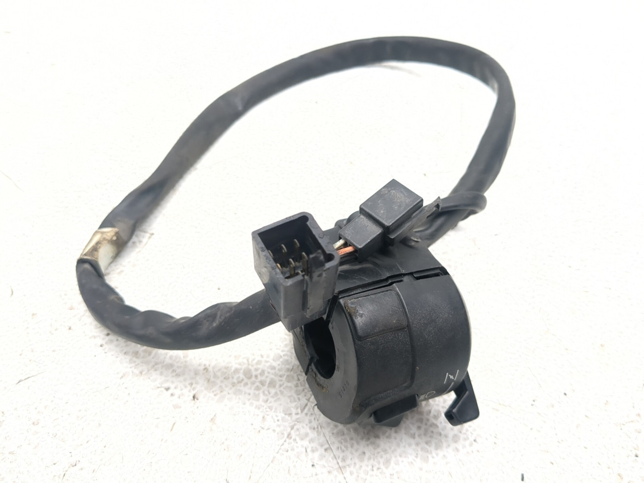 93-96 Honda CBR1000F Hurricane Front Left Handlebar Switch Button