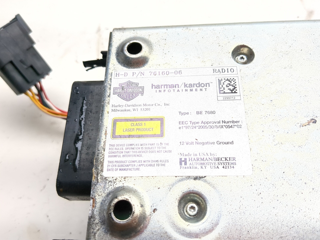 08-13 Harley-Davidson FLTRU Road Glide Ultra Front Radio & CB
