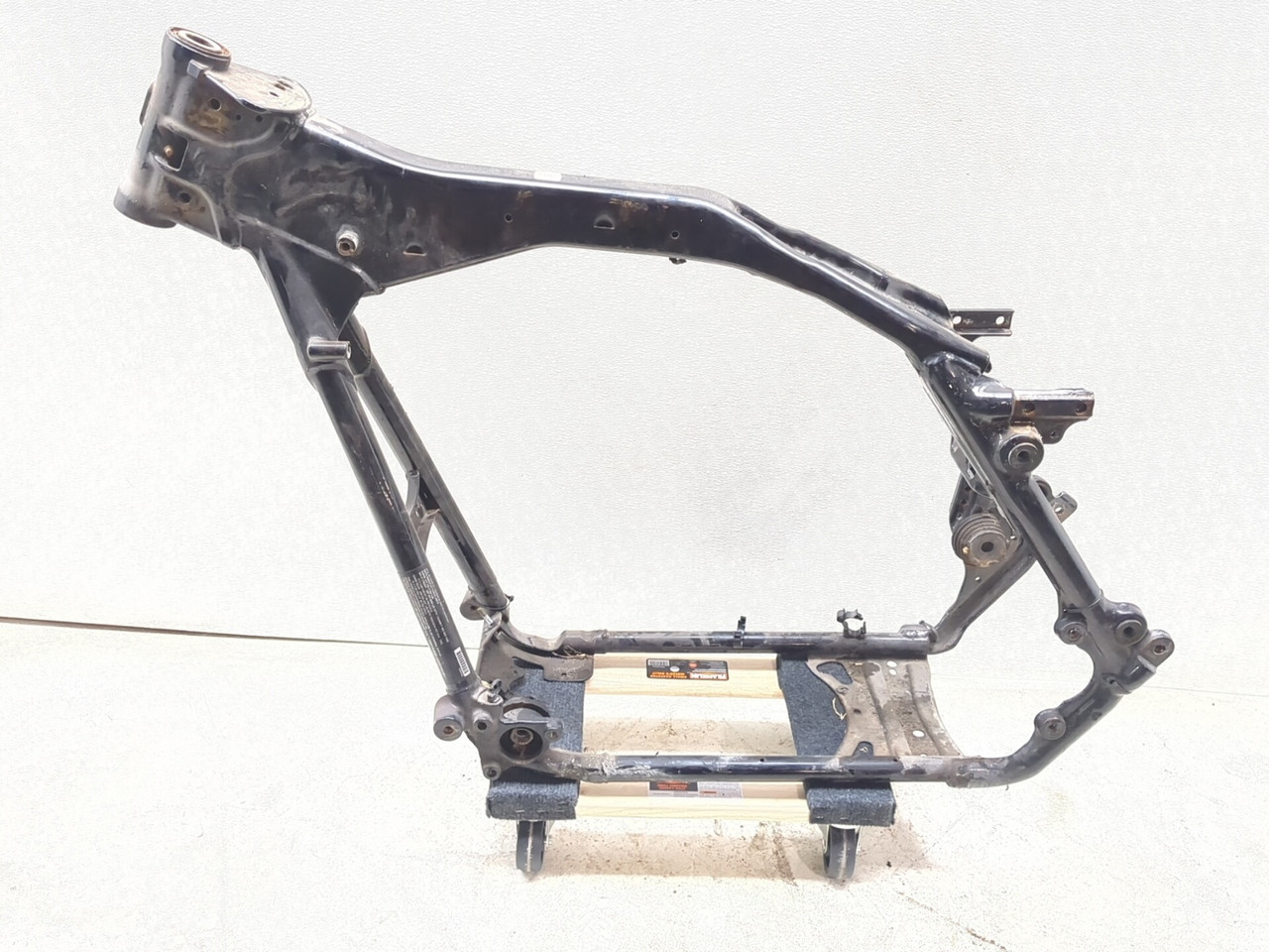 08-13 Harley Davidson FLTRU Road Glide Ultra Main Frame Chassis