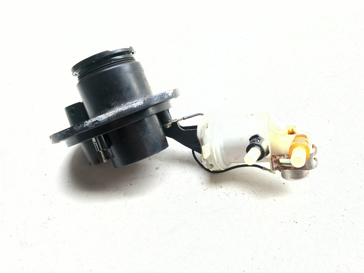08-13 Harley Davidson FLTRU Road Glide Ultra Fuel Pump Assembly