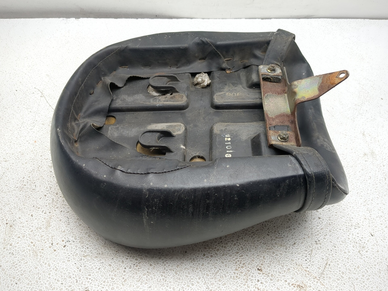 98-04 Kawasaki VN1500 Vulcan Nomad Rear Passenger Seat Bench