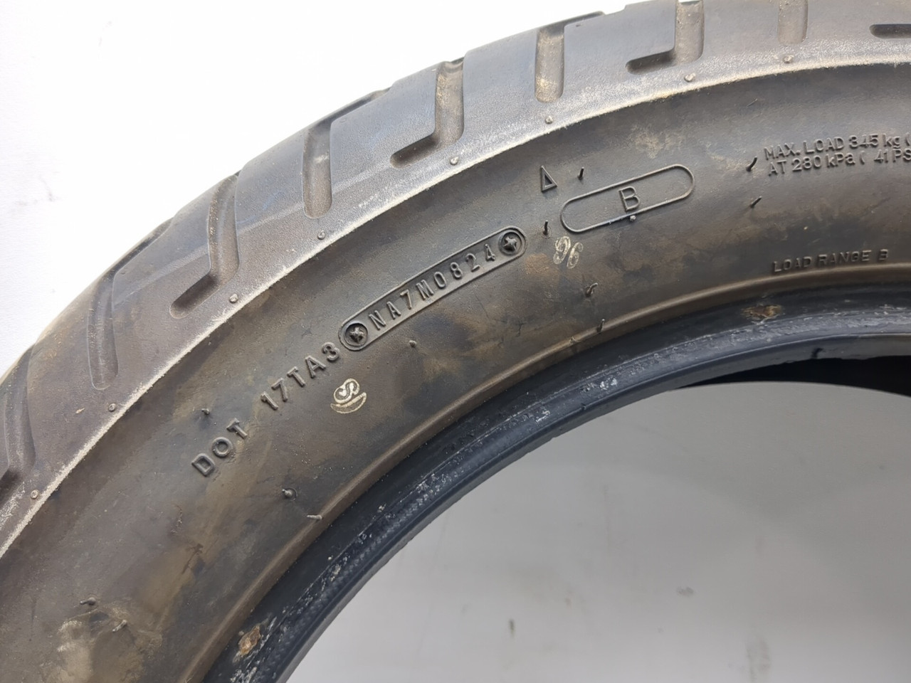 Front Tire Dunlop D404F 150/80-16 41009-1296 - Sun Coast Cycle