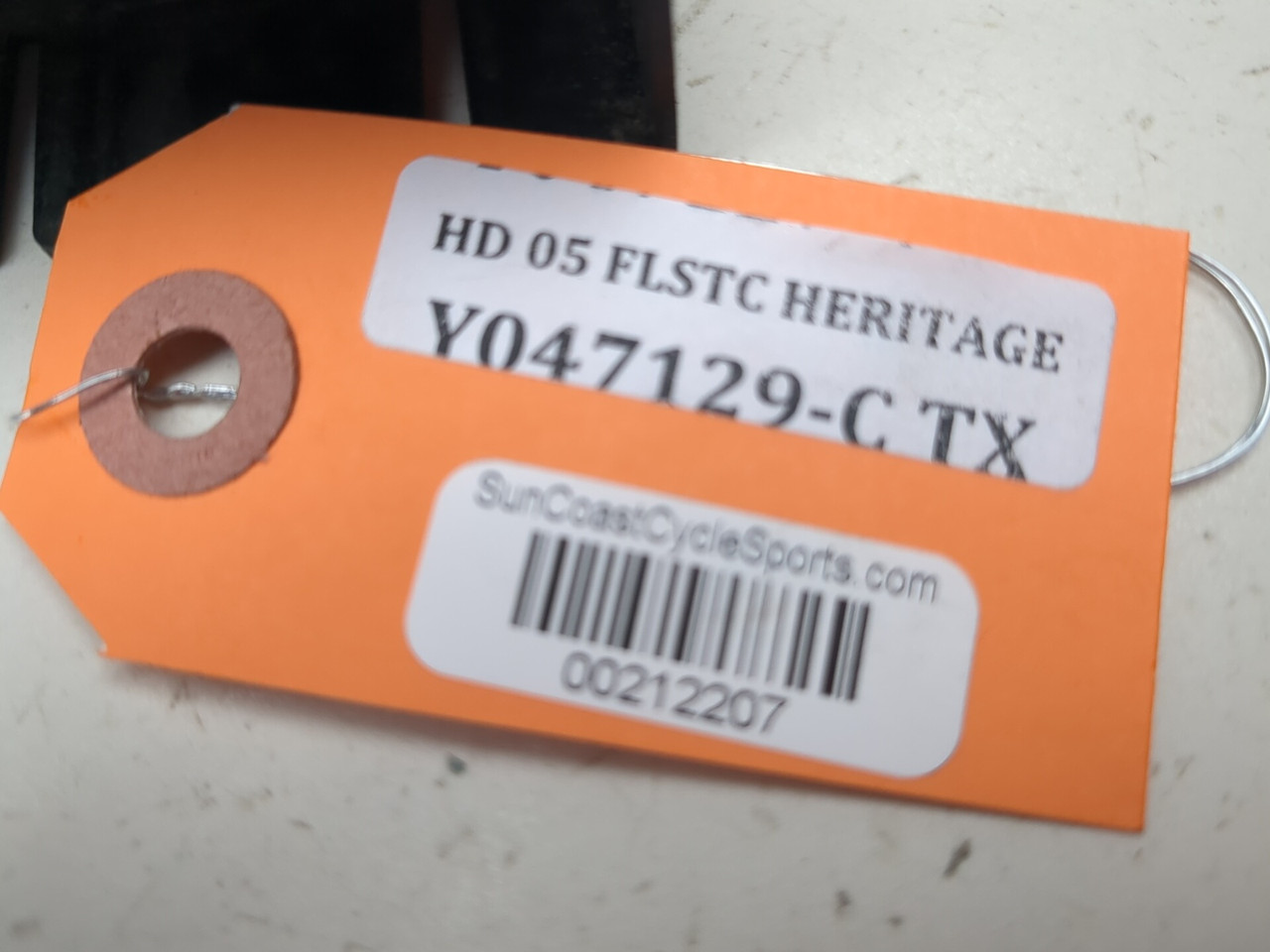 05-09 Harley Softail Heritage Classic FLSTC Fuse Box Cover 27667