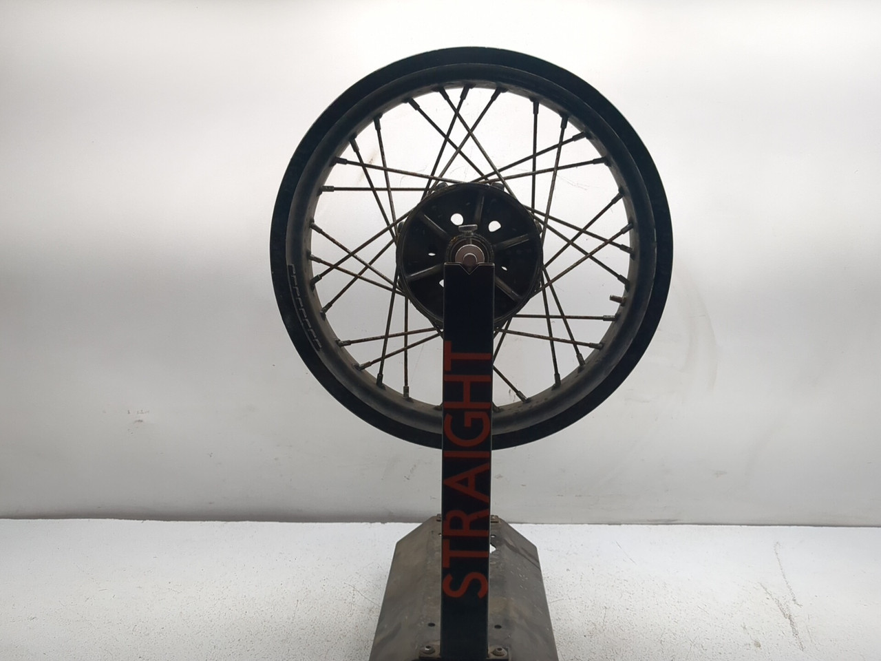トライアンフ　リアドラムホイール　triumph 英車 17-19 Triumph Tiger 800 XCX Rear Wheel Rim 17X4.25 T2014401 - Sun